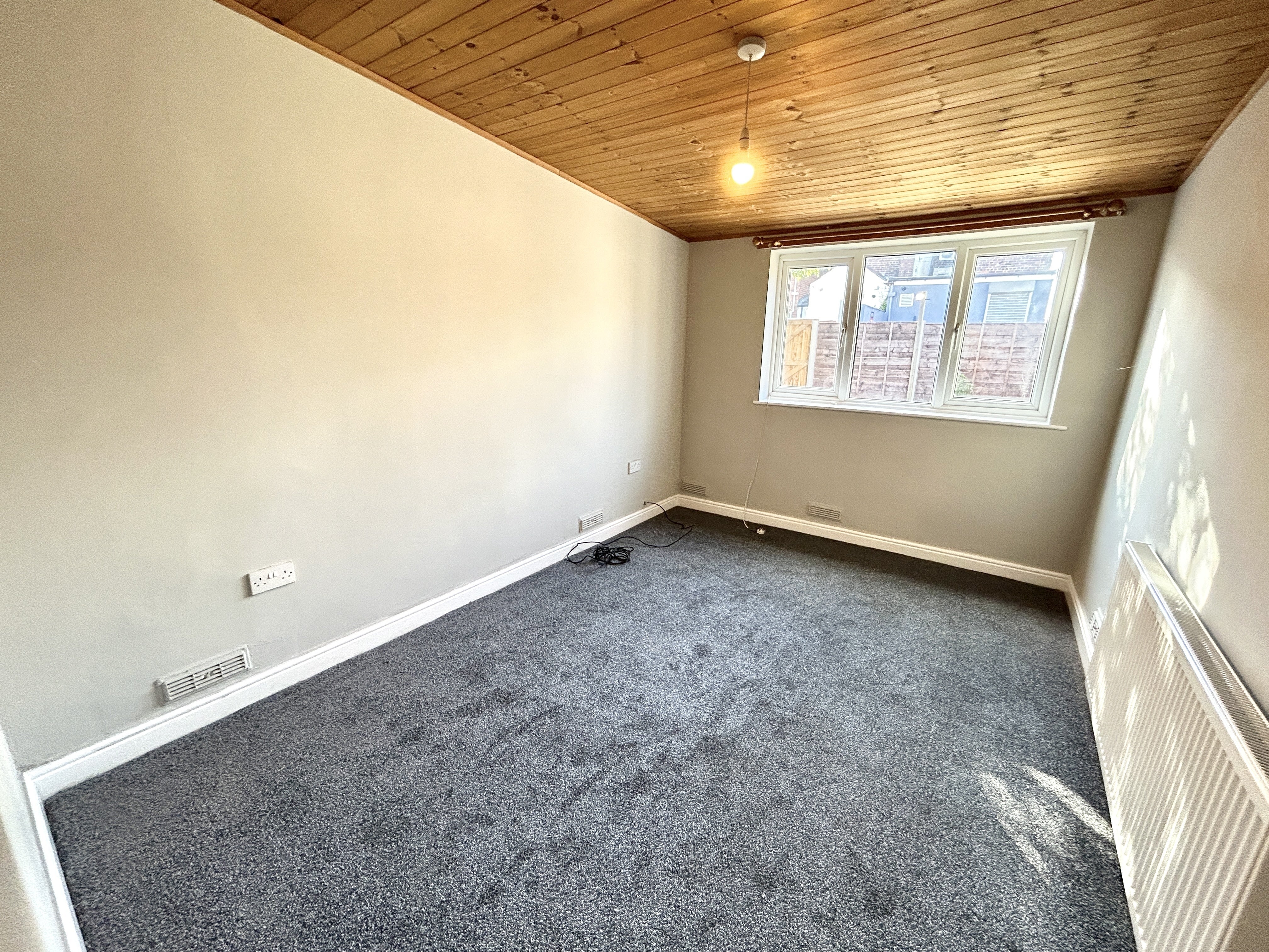 Flat Hodge Road in Salford