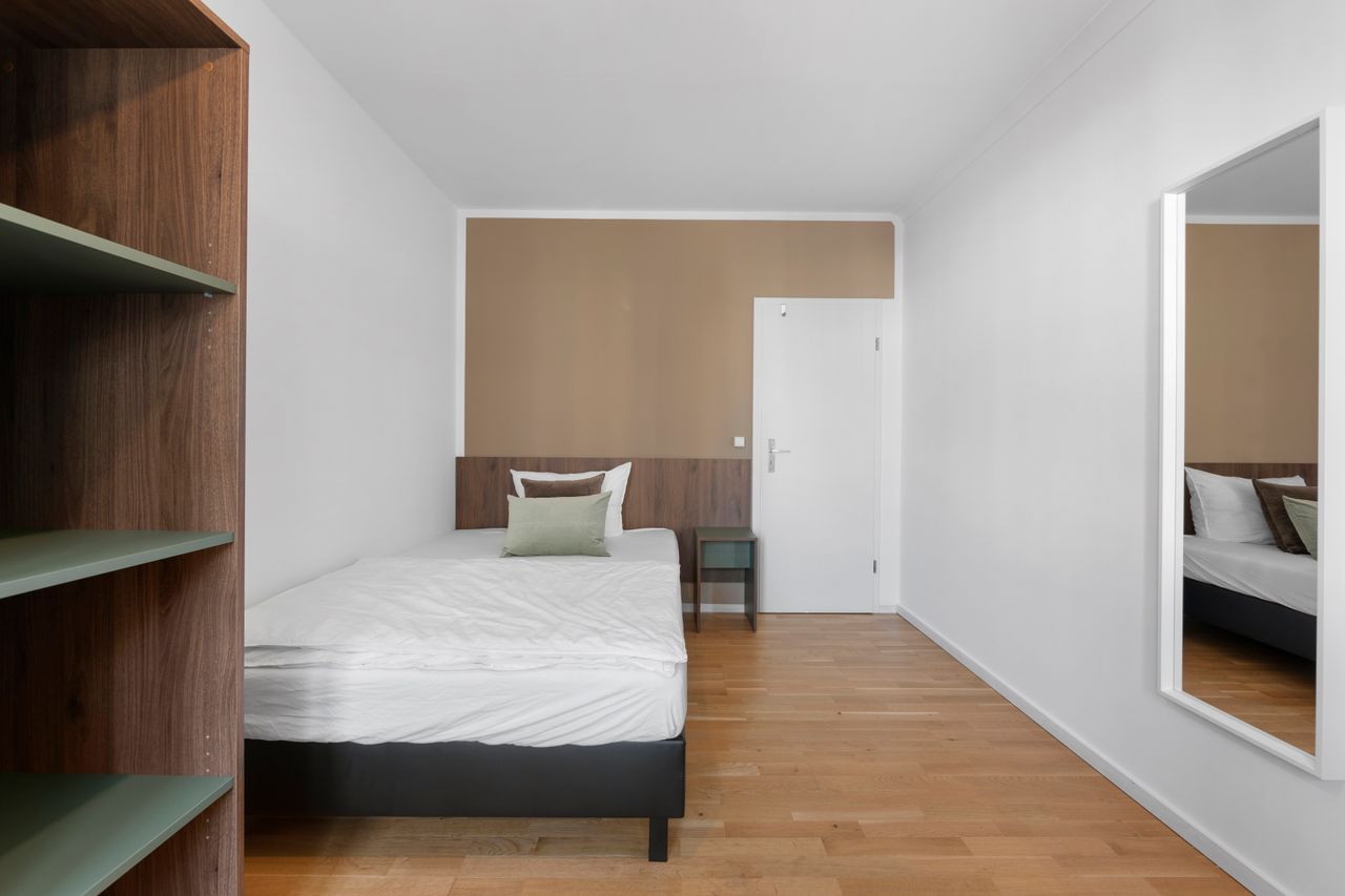 Zimmer Anton-Wilhelm-Amo-Straße in Berlin