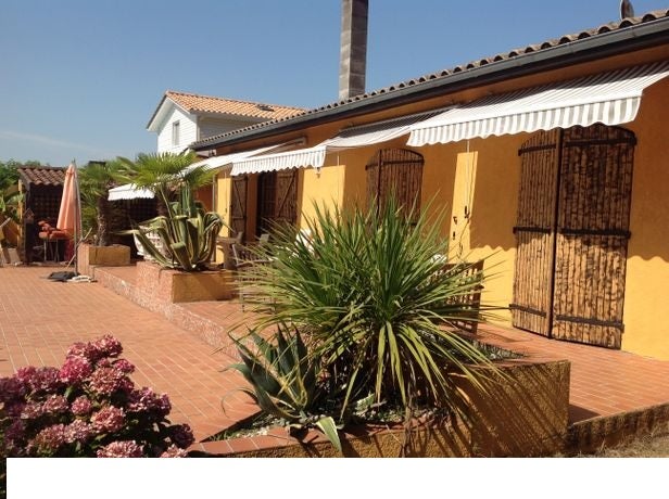 Room Rue des Treilles in Libourne