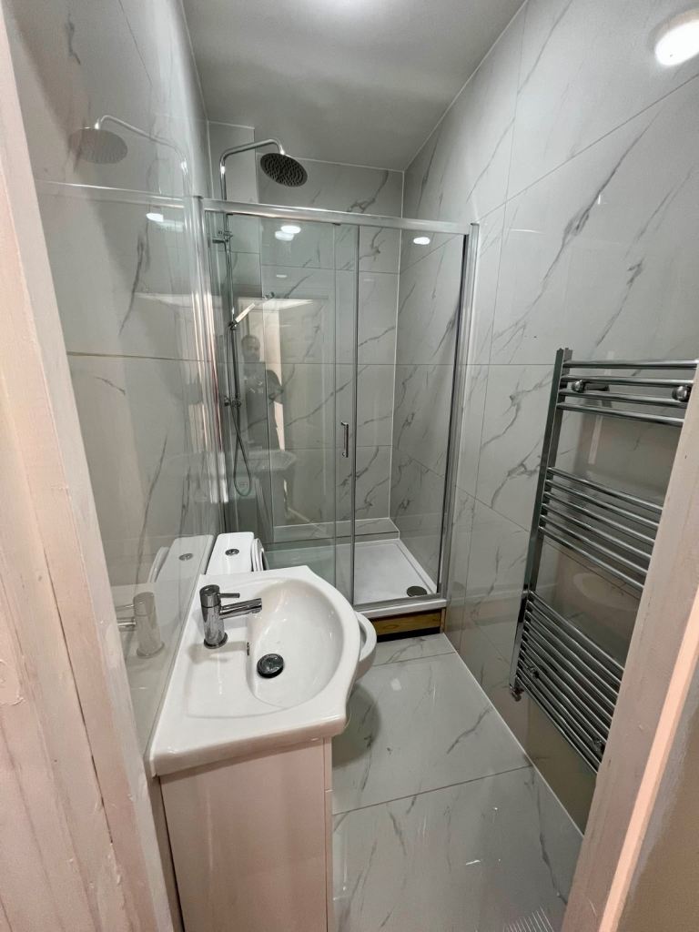 Flat Amberley Road in City of Westminster