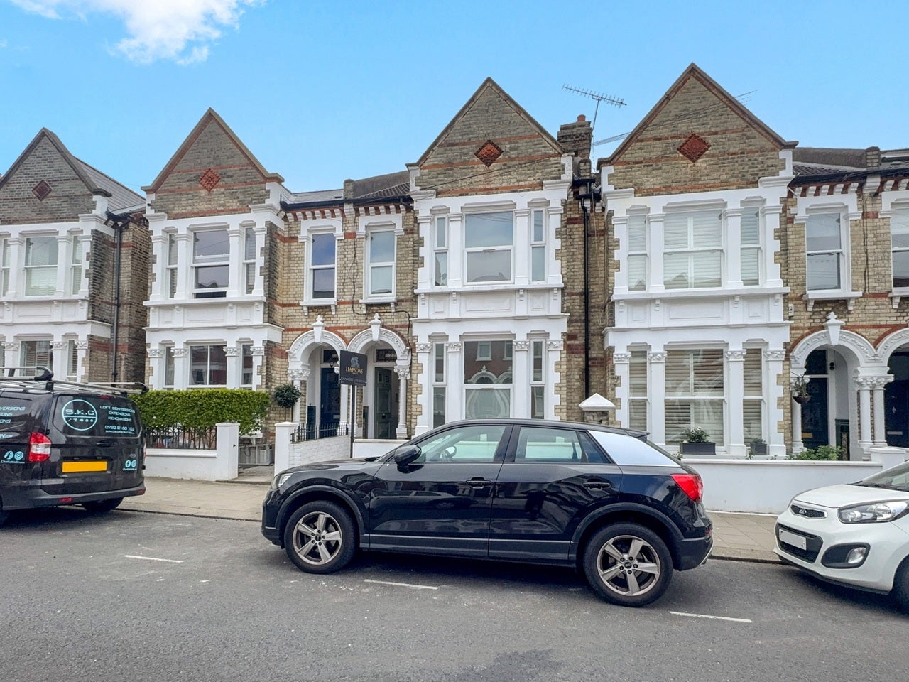 House Kingscourt Road in Greater London
