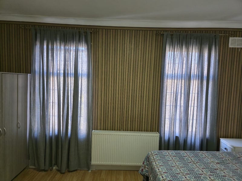Room Bond Street in Greater London