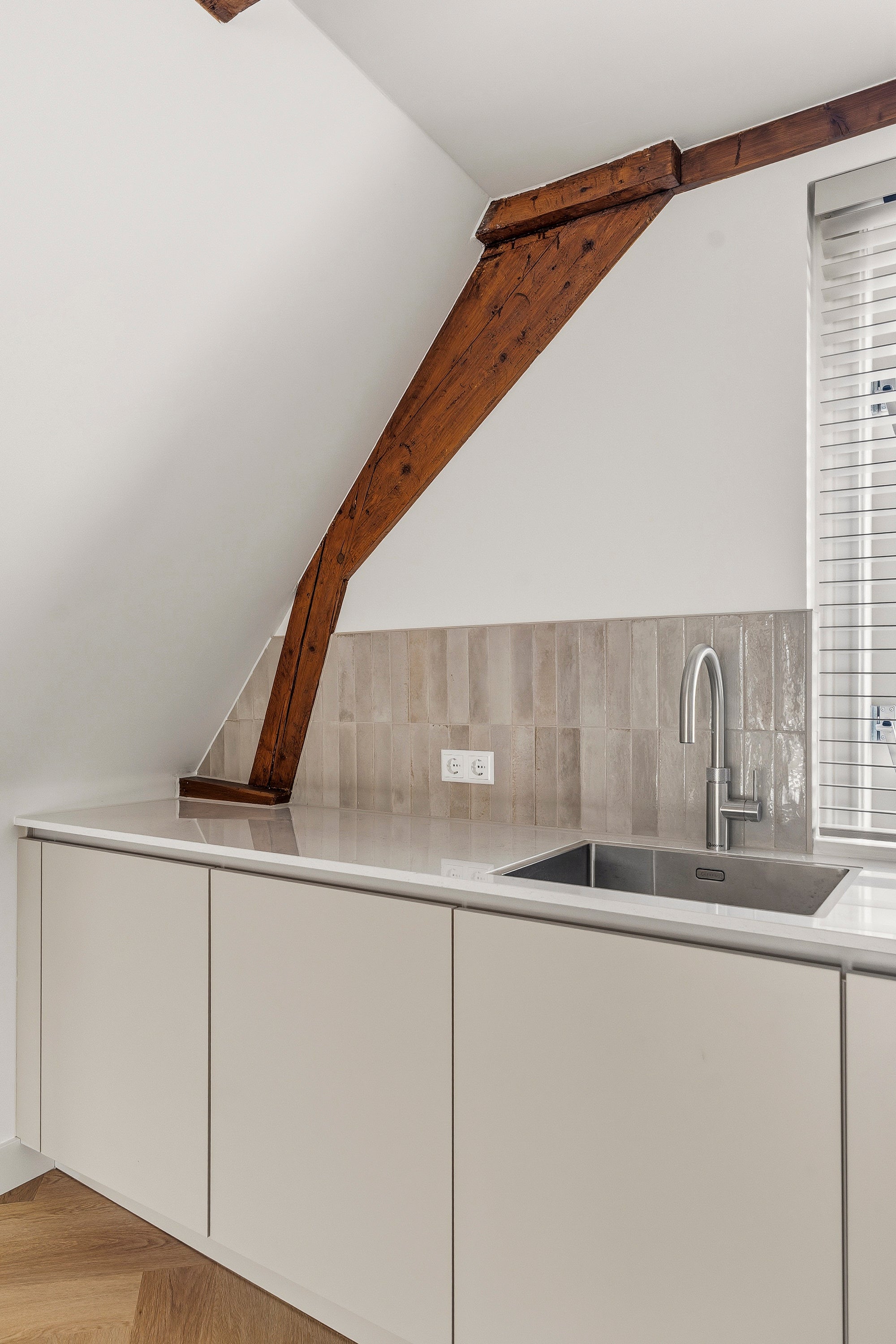 Appartement te huur: Haarlemmerstraat, Amsterdam