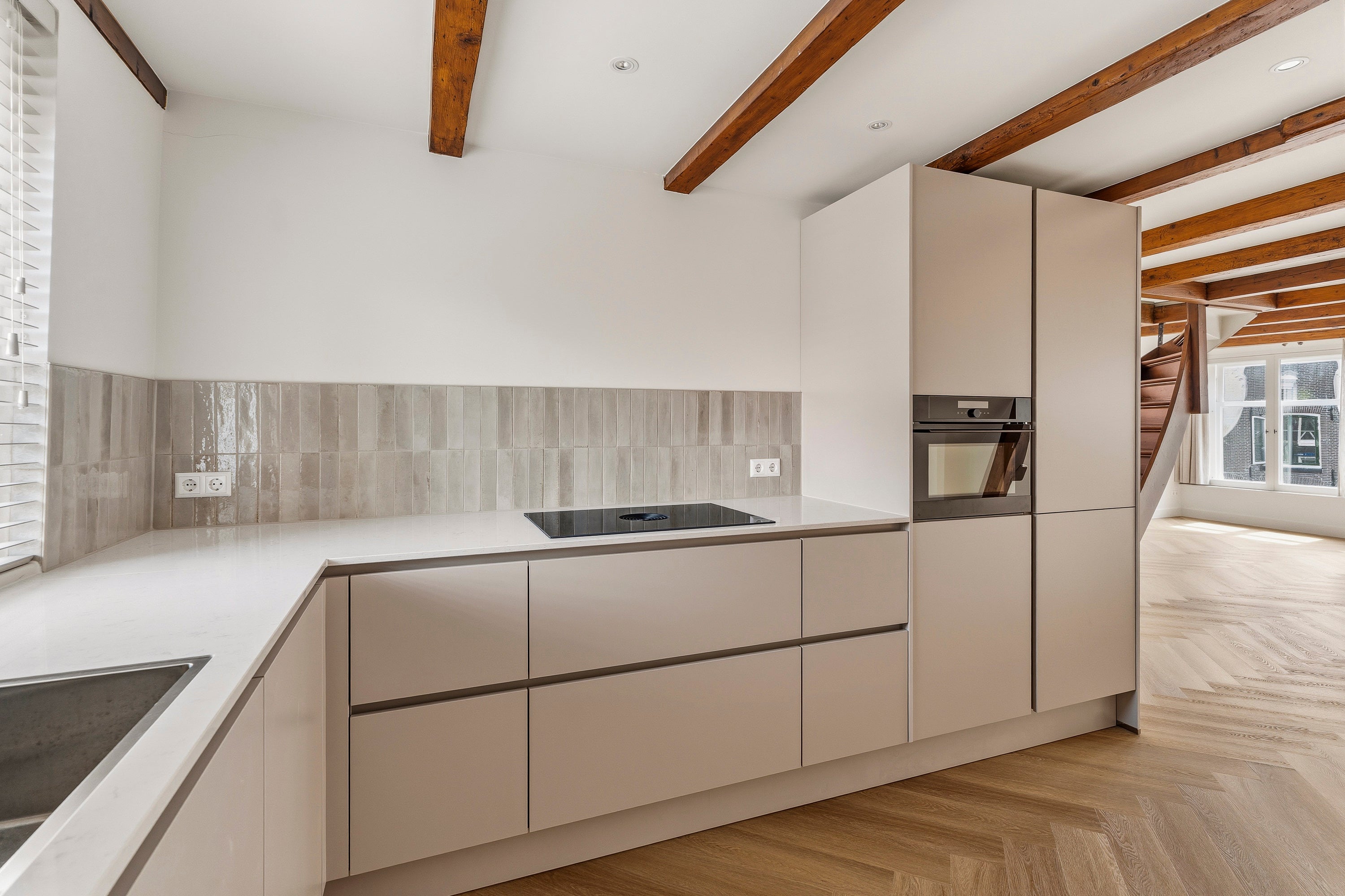Appartement te huur: Haarlemmerstraat, Amsterdam