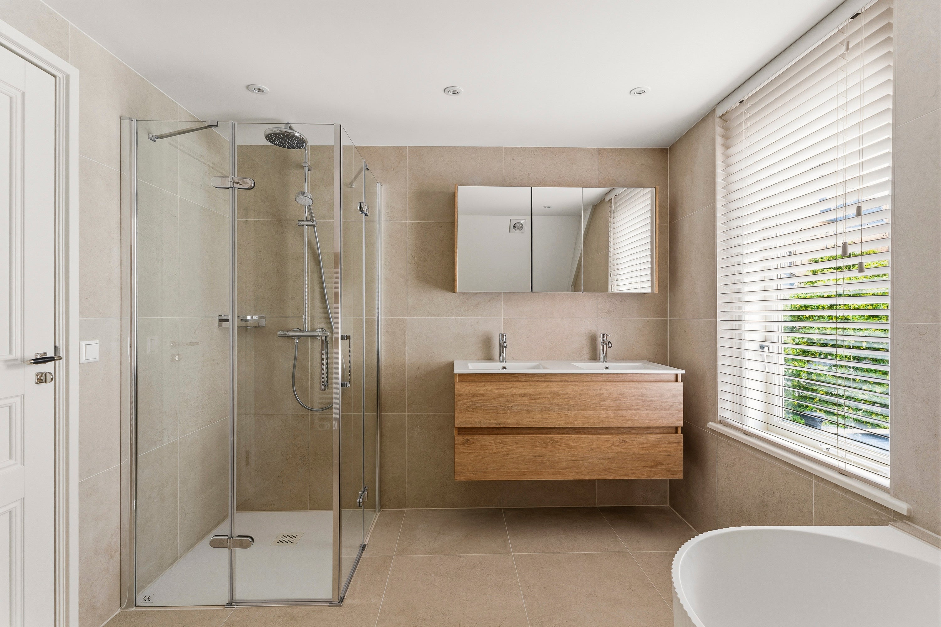 Appartement te huur: Haarlemmerstraat, Amsterdam