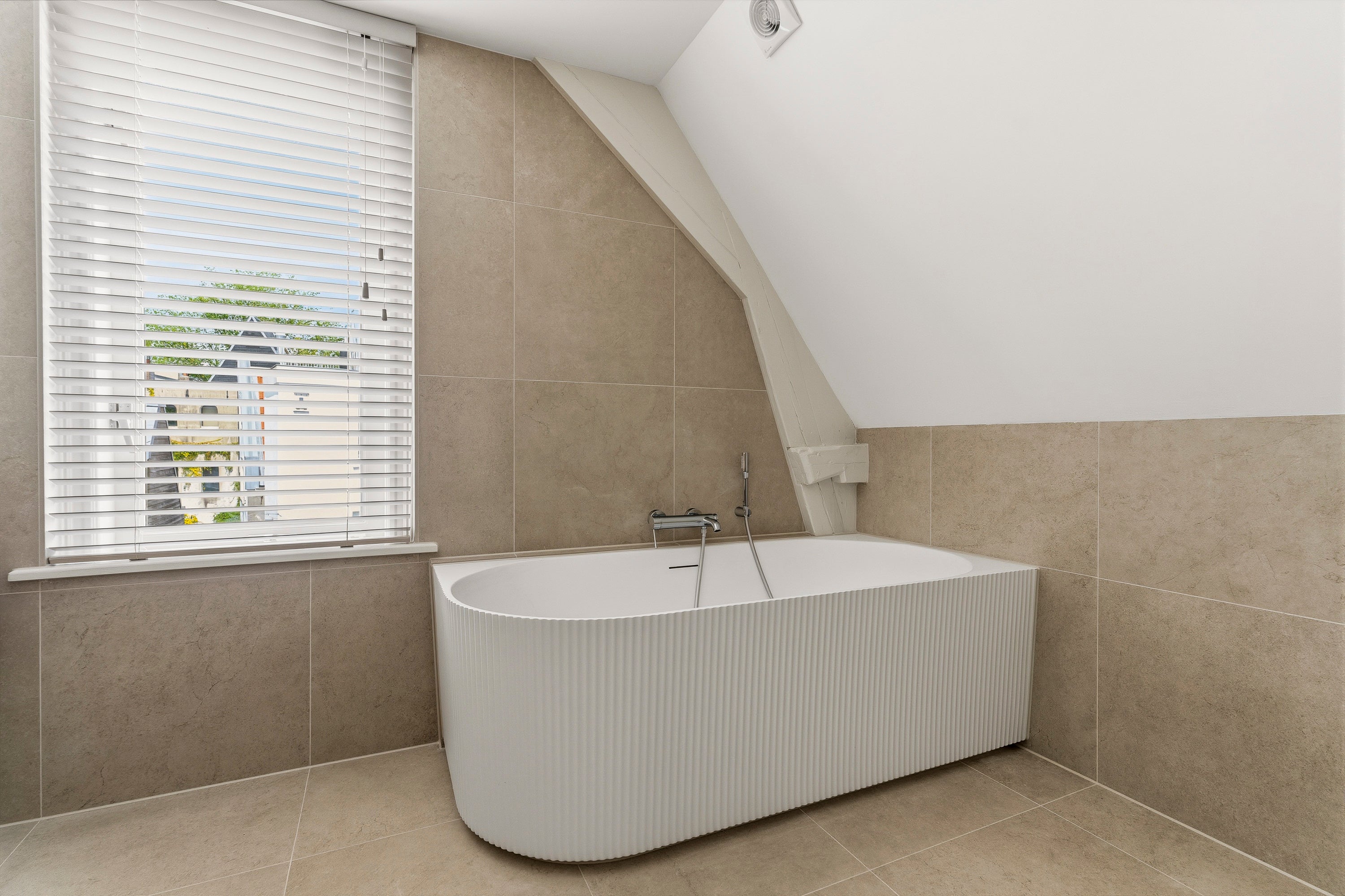 Appartement te huur: Haarlemmerstraat, Amsterdam