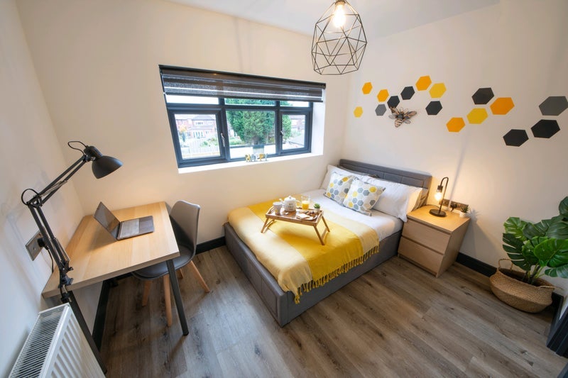 Room Hollinwood Avenue in Failsworth