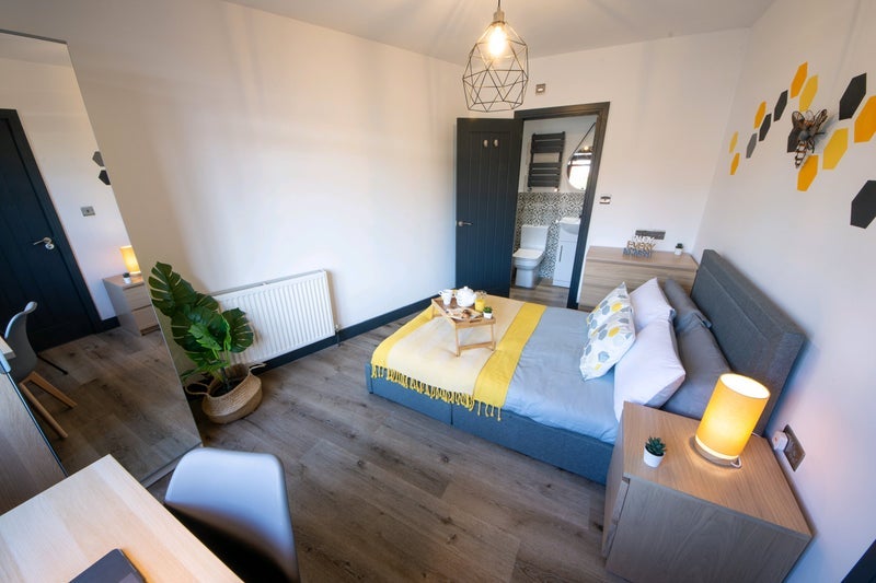 Room Hollinwood Avenue in Failsworth