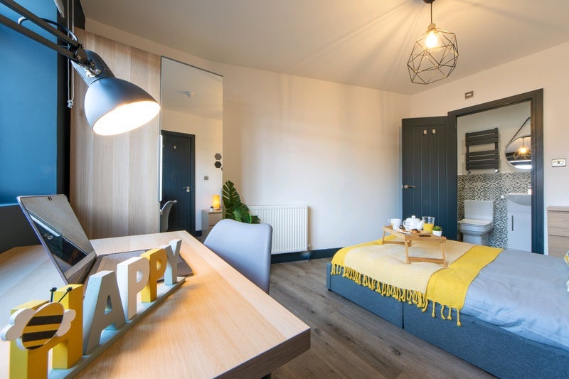 Room Hollinwood Avenue in Failsworth