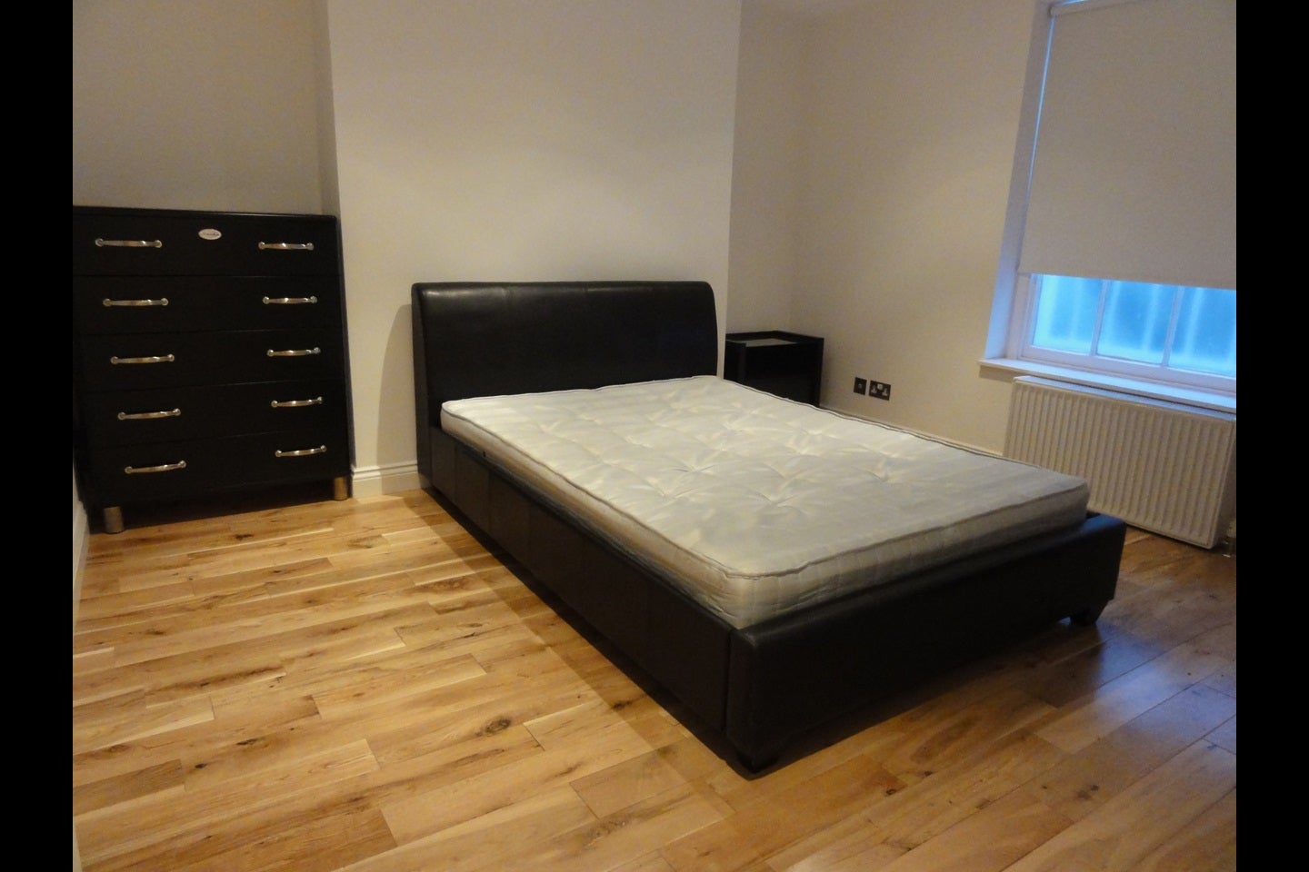 Flat Elia Street in Greater London