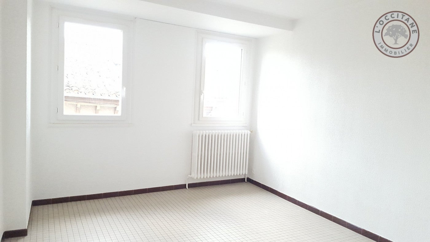 Flat Rue du 14 Juillet in L'Isle-Jourdain