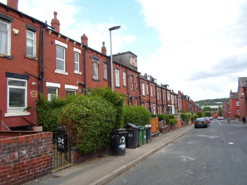 House Harlech Road in Leeds