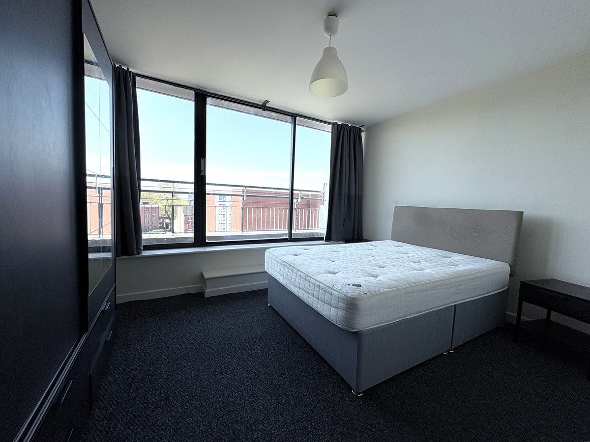 Flat Rea Place in Birmingham