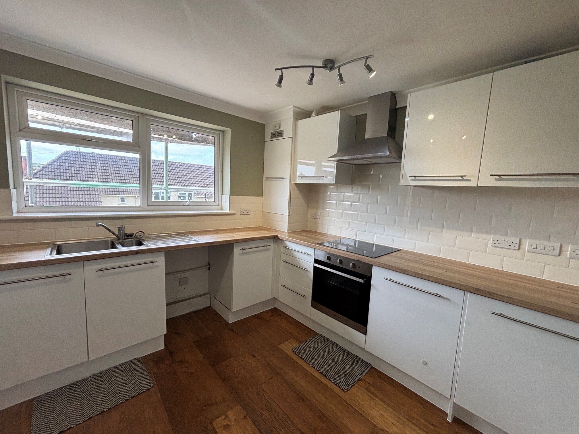 Flat Heol y Llan in Loughor