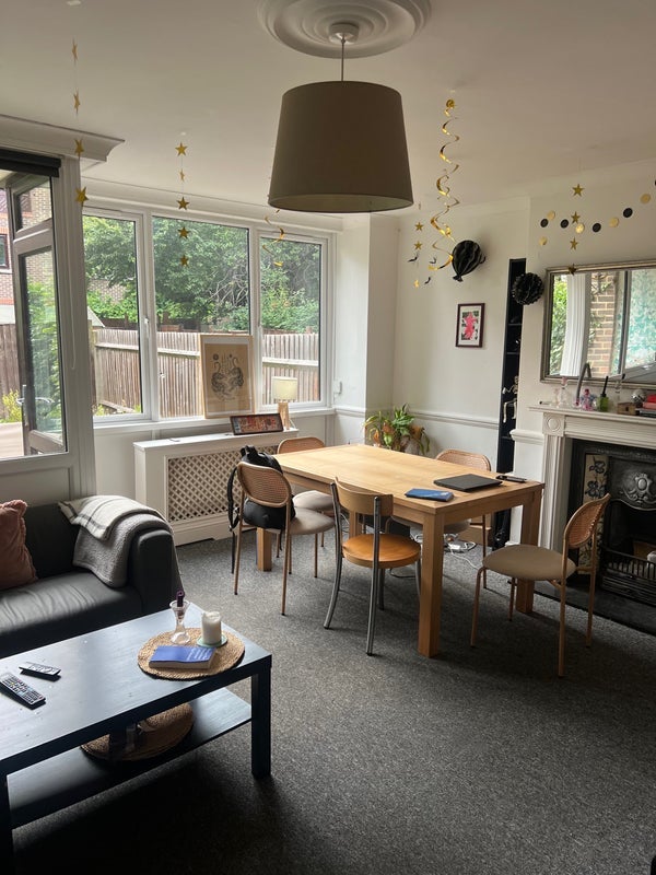Room Purcell Street in Greater London
