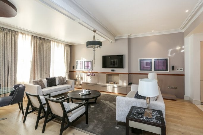 Flat Ovington Gardens in London