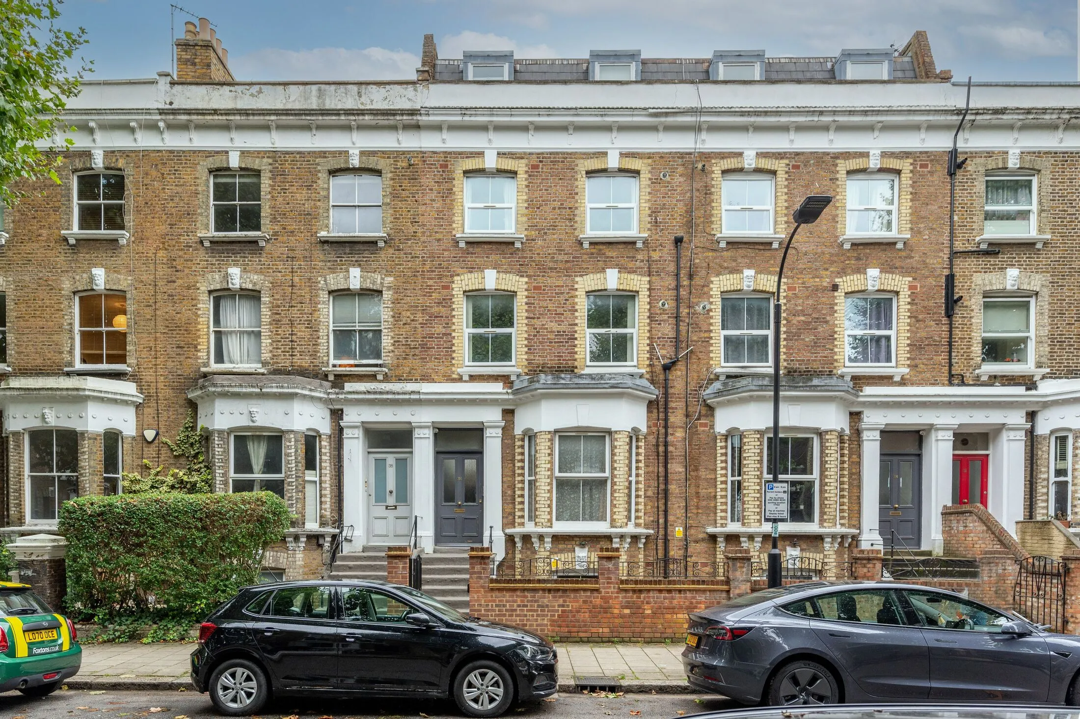 Flat Loftus Road in Greater London