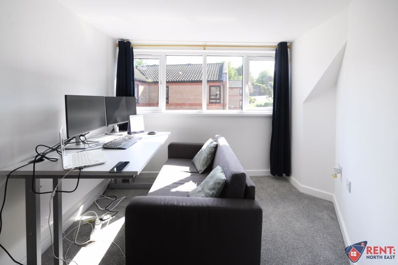 Flat Sunderland Road in Gateshead