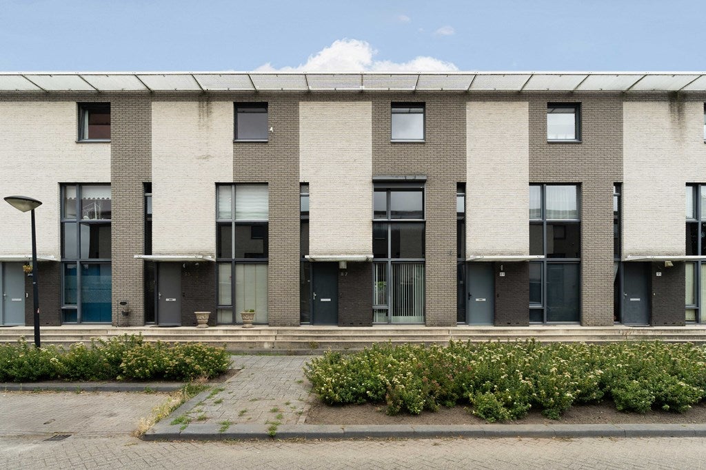 Huis Azorenweg 87 in Almere