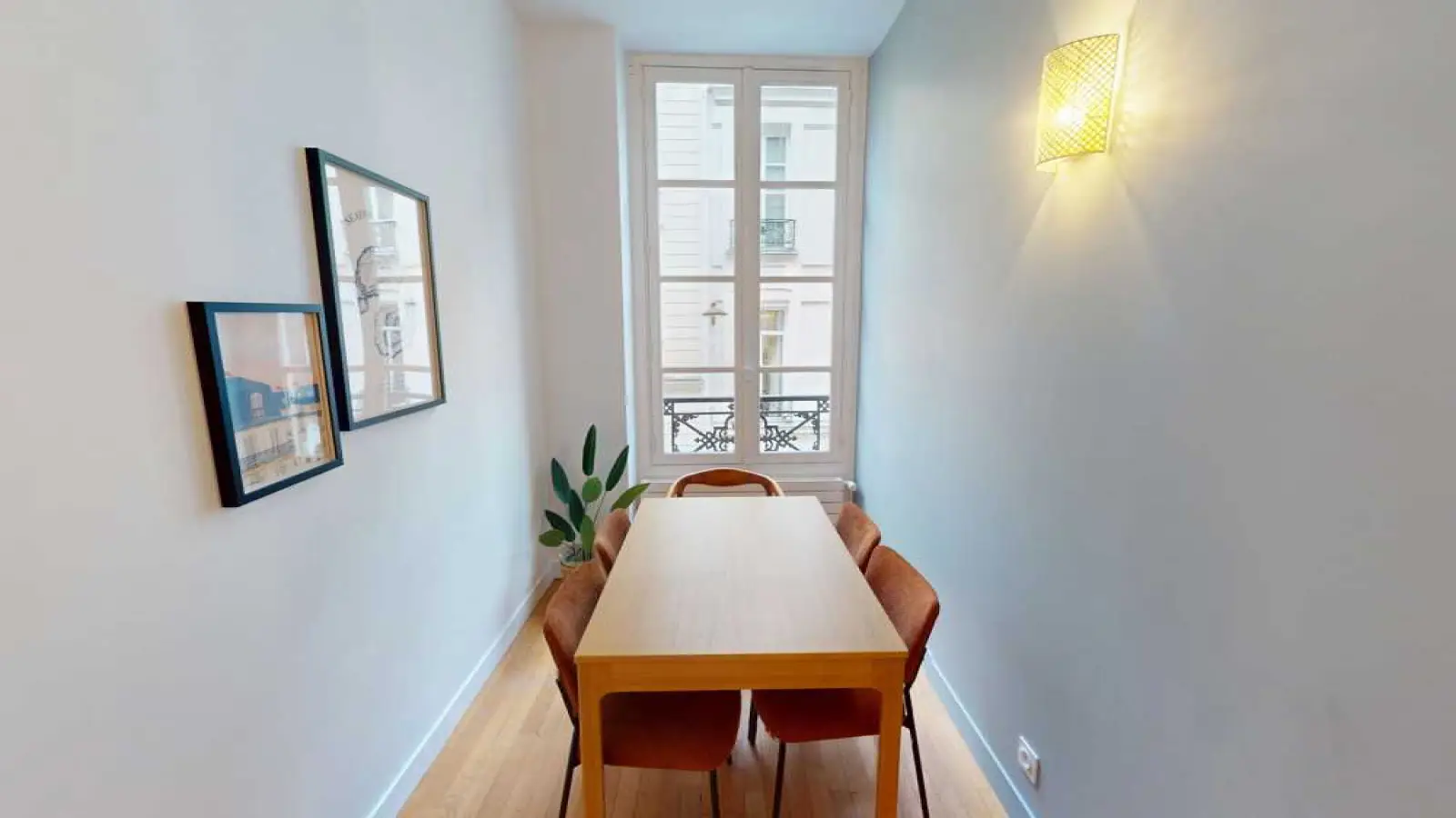 Room Rue Gomboust in Paris