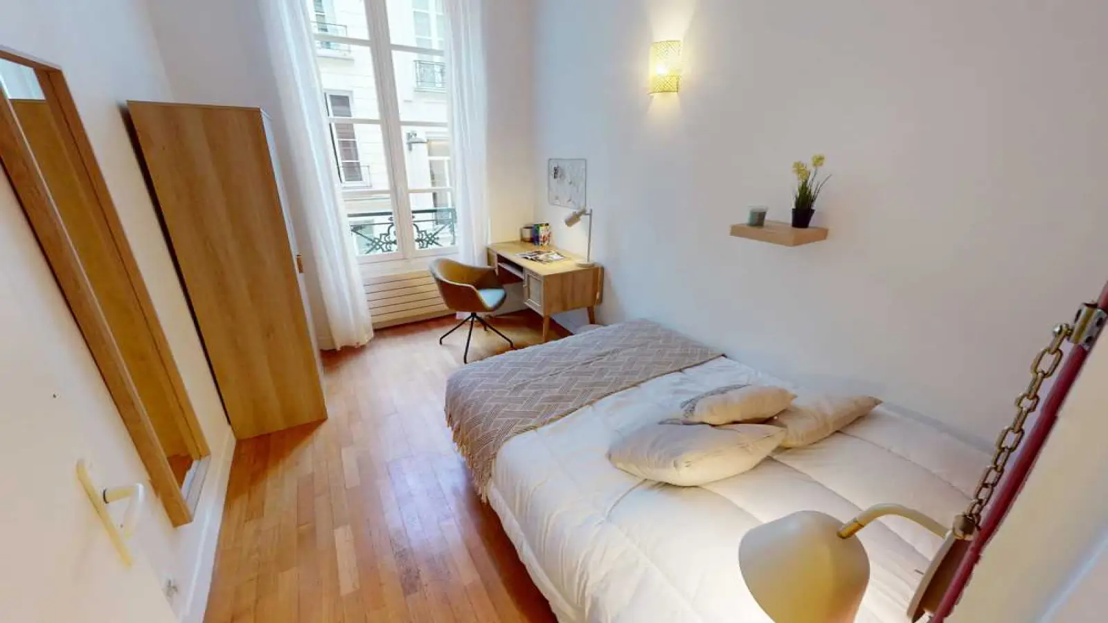 Flat Rue Gaillon in Paris
