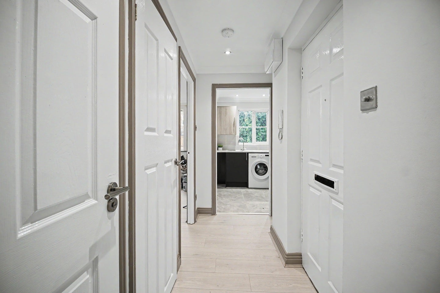 Flat Herbert Court in Greater London