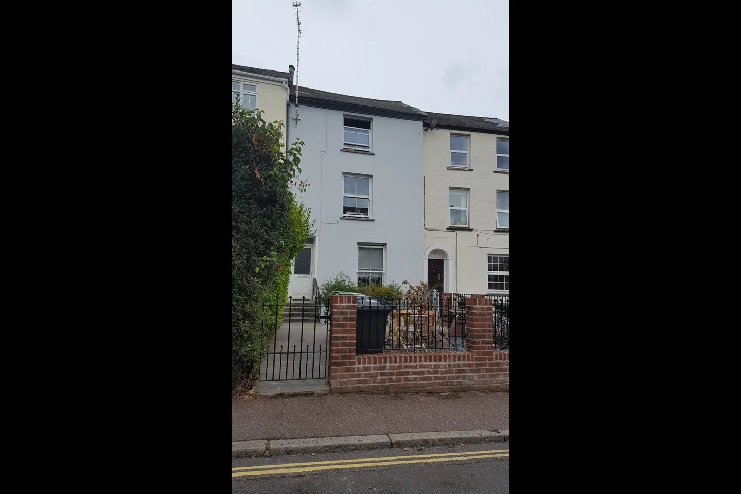 Flat Grosvenor Place in Exeter