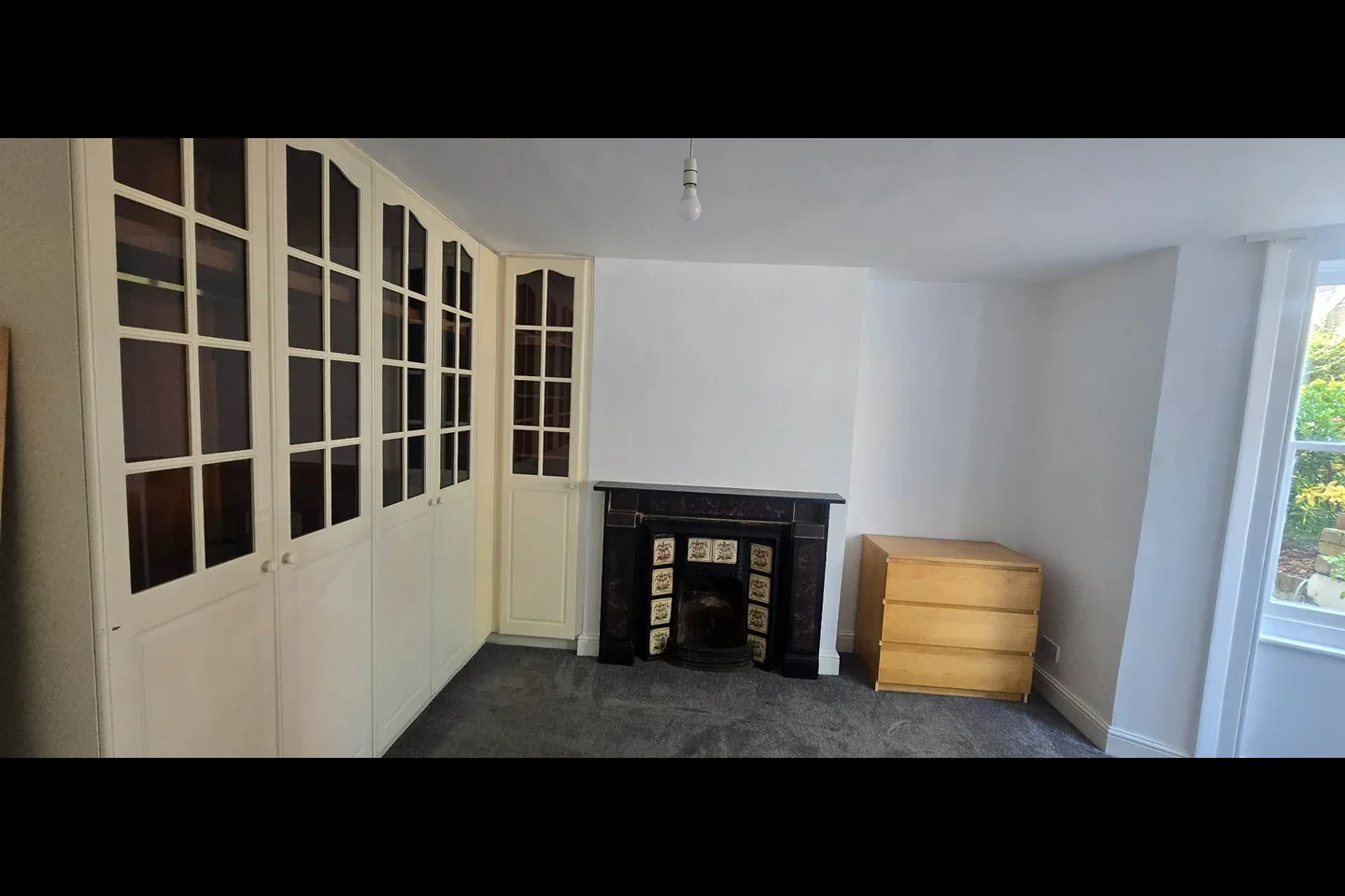 Flat Devonshire Road in Greater London