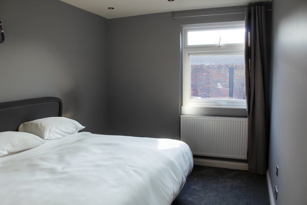 Room Globe Road in Greater London