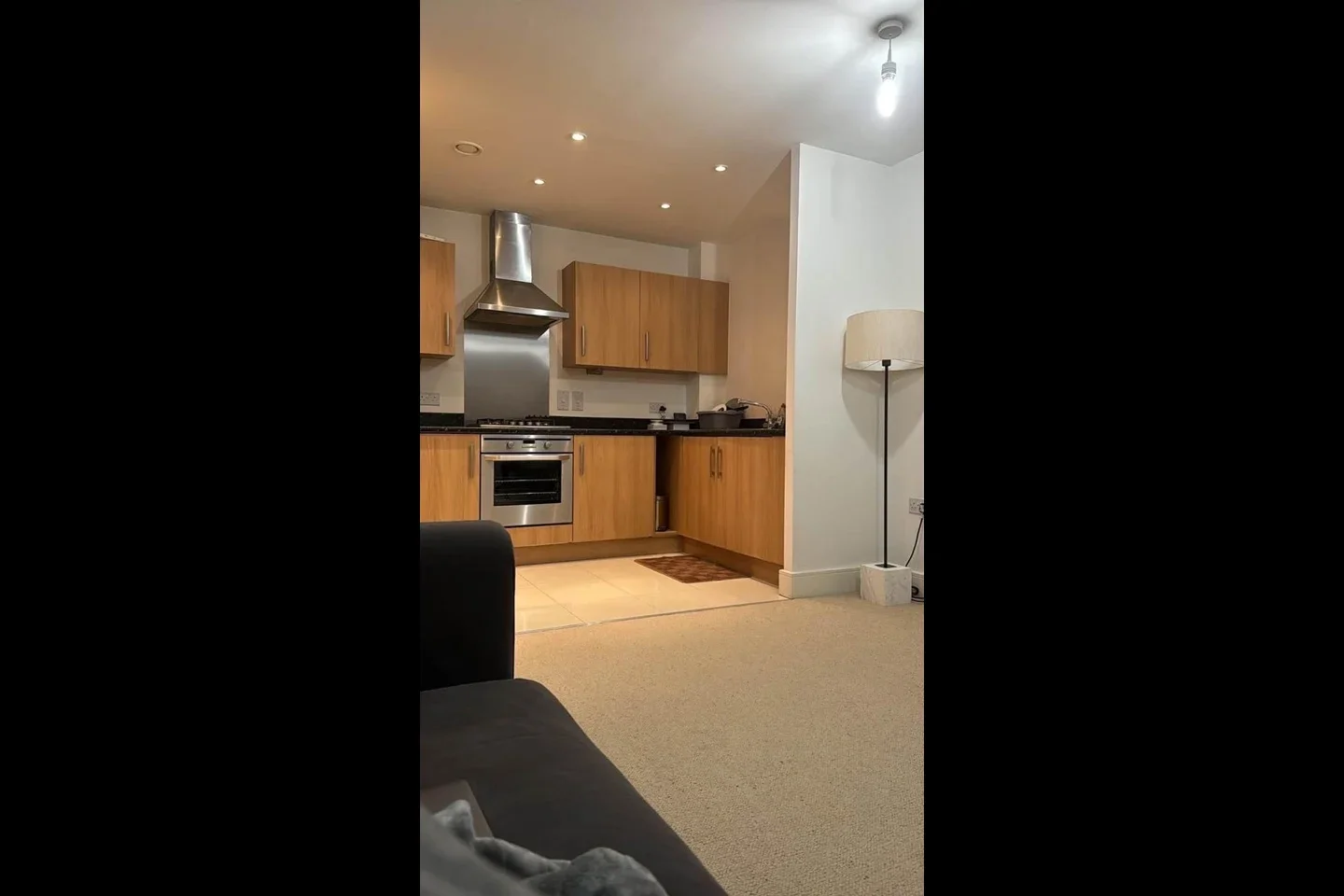 Room Wraysbury Drive in Greater London
