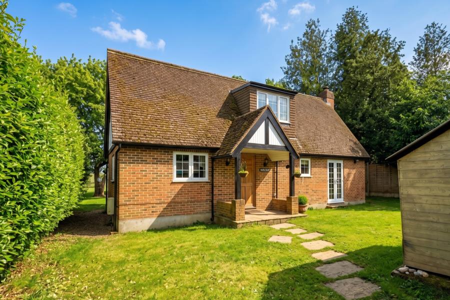 House Berry Lane in Woking
