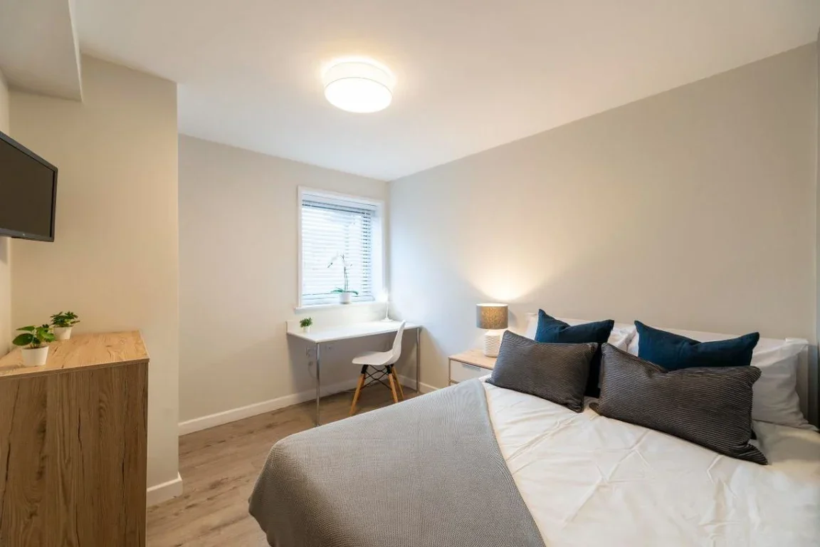 Flat Falconar Street in Newcastle upon Tyne