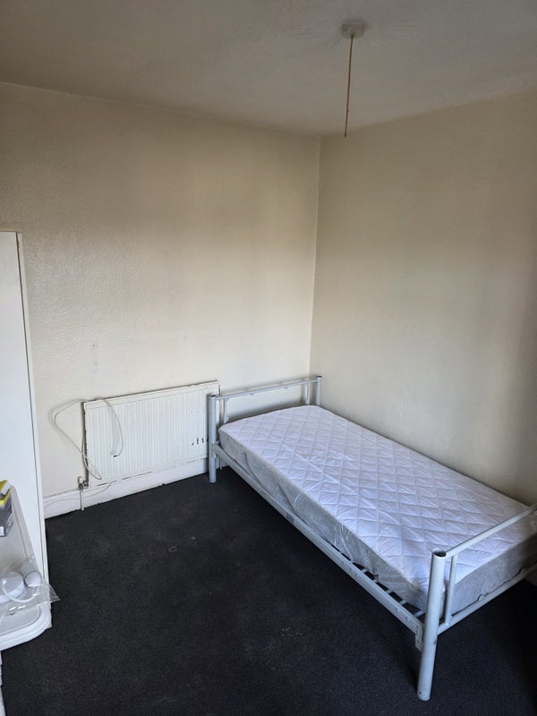 Room Roseberry Park in Bristol