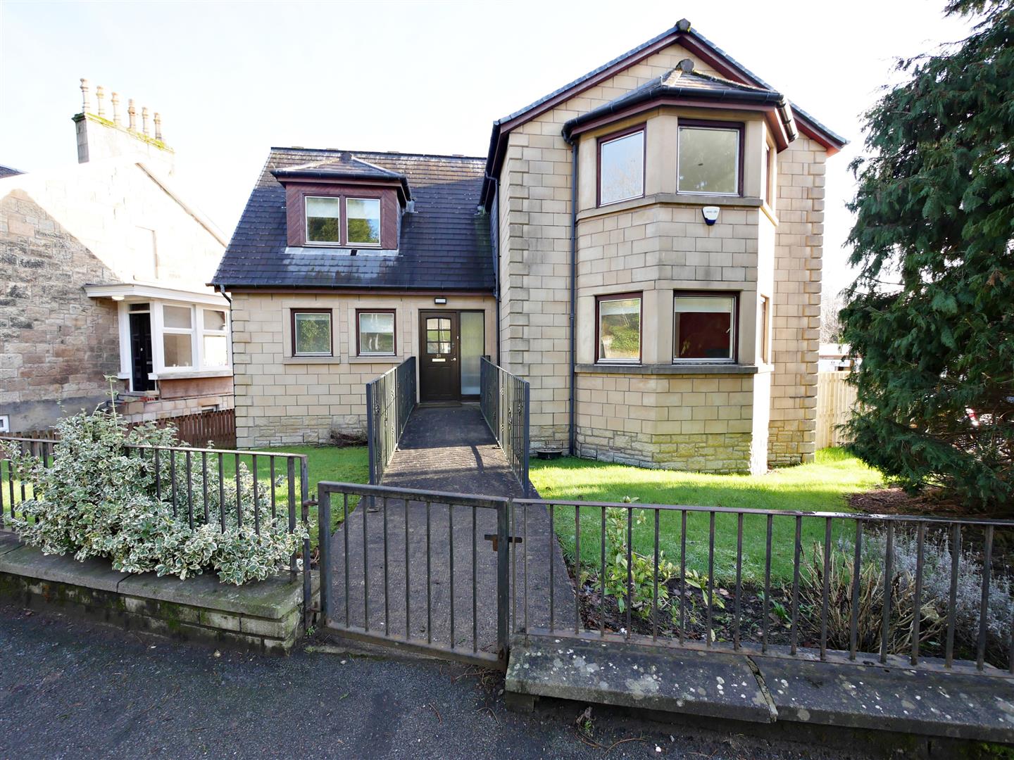 House Glenhead Road in Lenzie