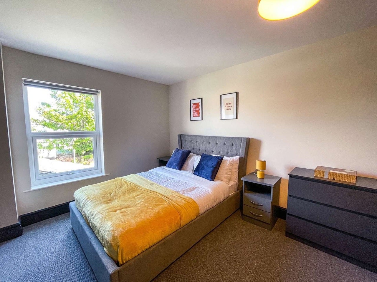 Room Chantry Lane in Grimsby