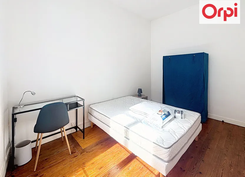 Room Rue de Rivoli in Le Mans