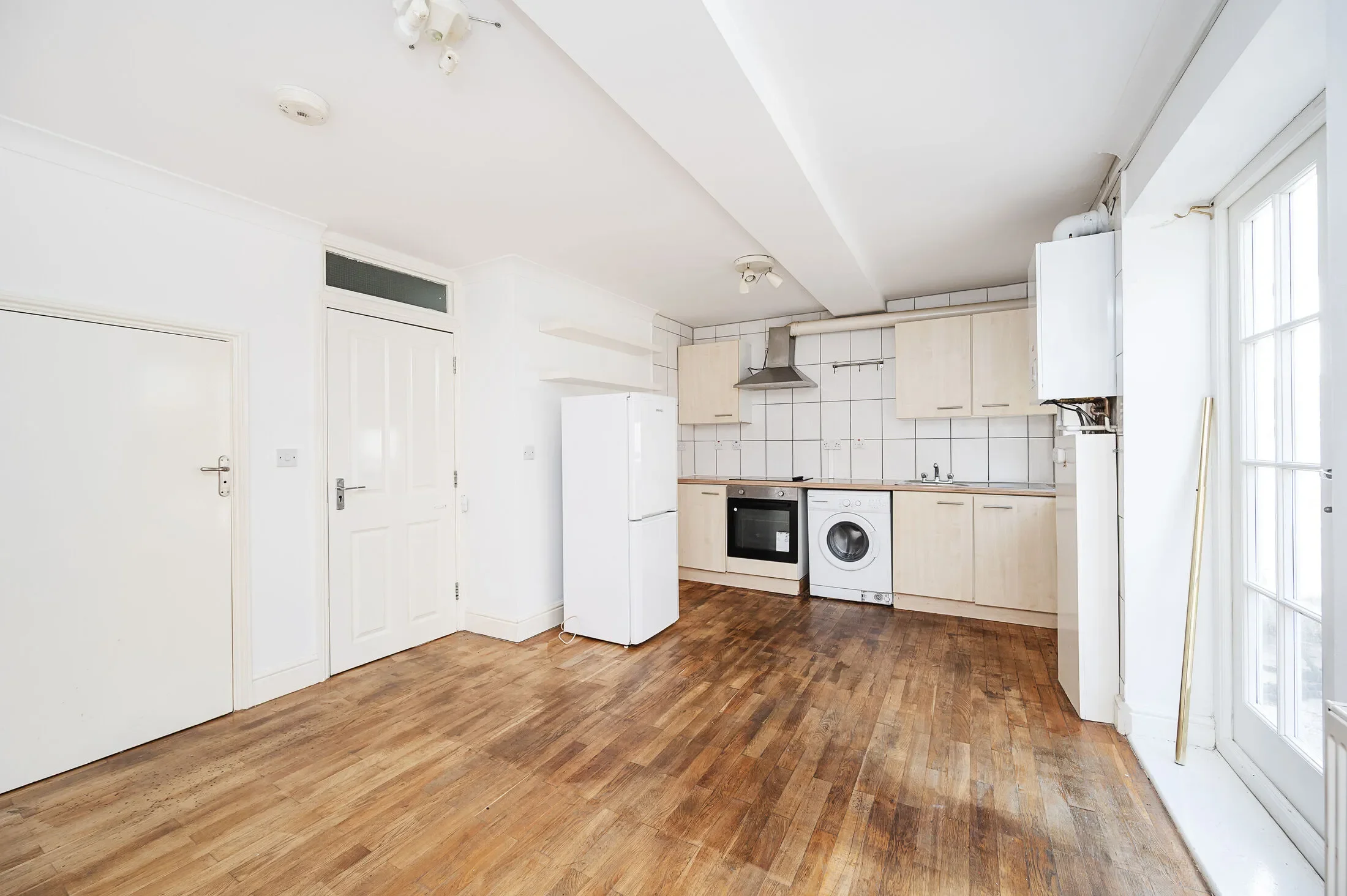 Flat Kingsland Road in Greater London