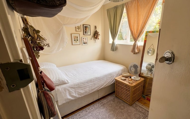 Room Grafton Close in Newcastle upon Tyne