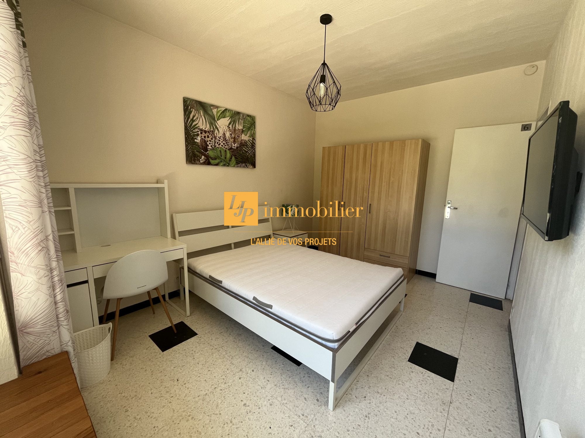 Chambre Rue des Quatre Seigneurs à Montpellier