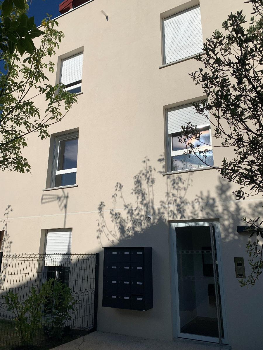 Flat Rue Sadi Carnot in Rives