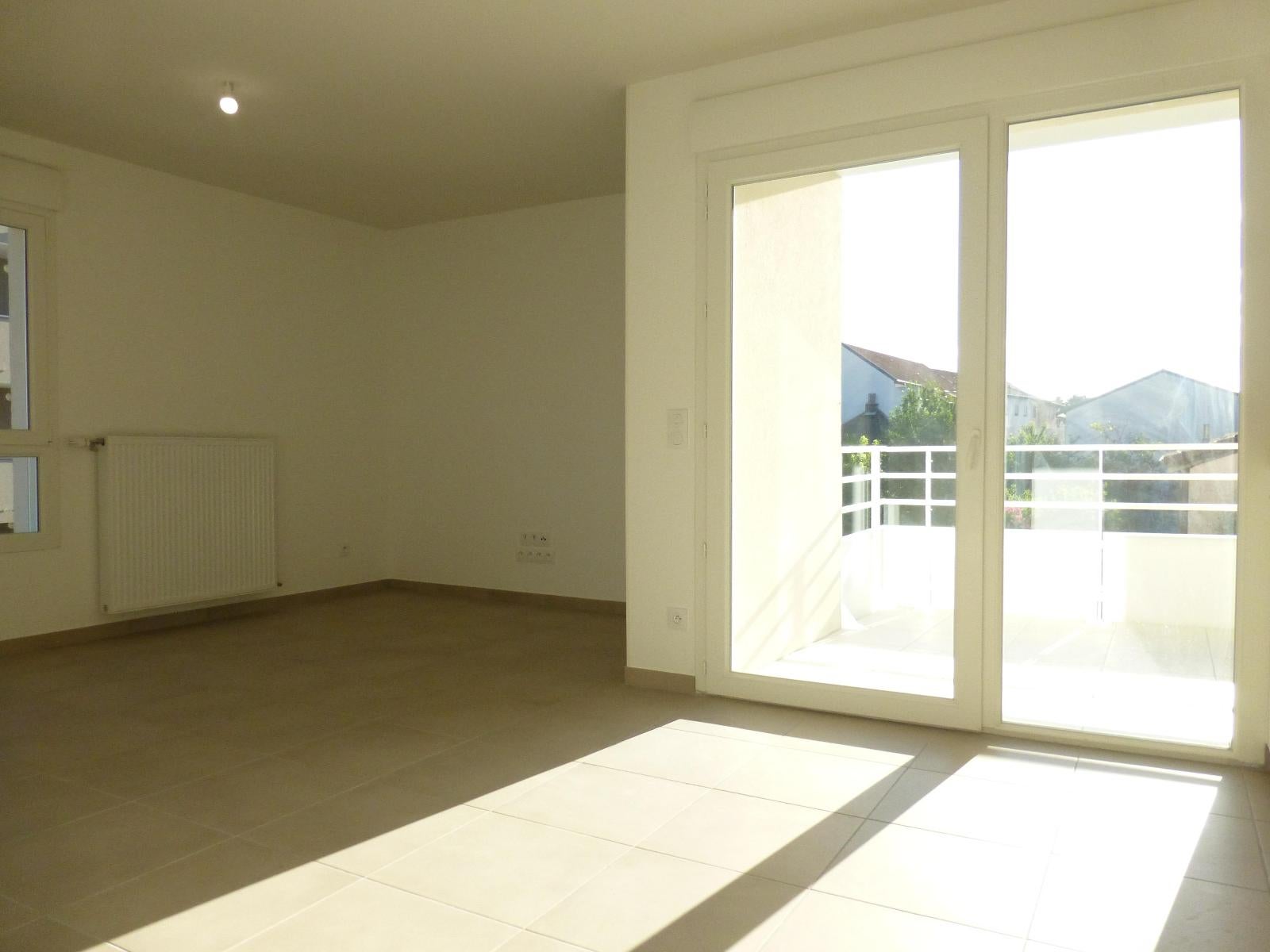Flat Rue Sadi Carnot in Rives