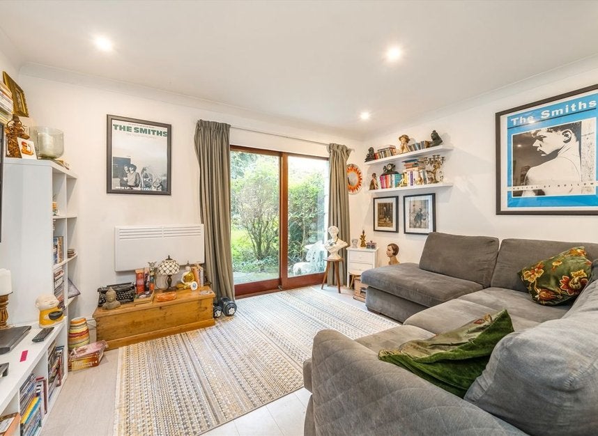 Flat Grays Inn Road in Greater London