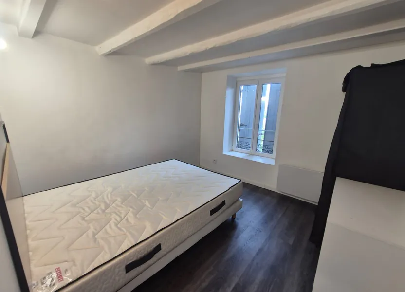 Flat Avenue Georges Guynemer in Mazamet