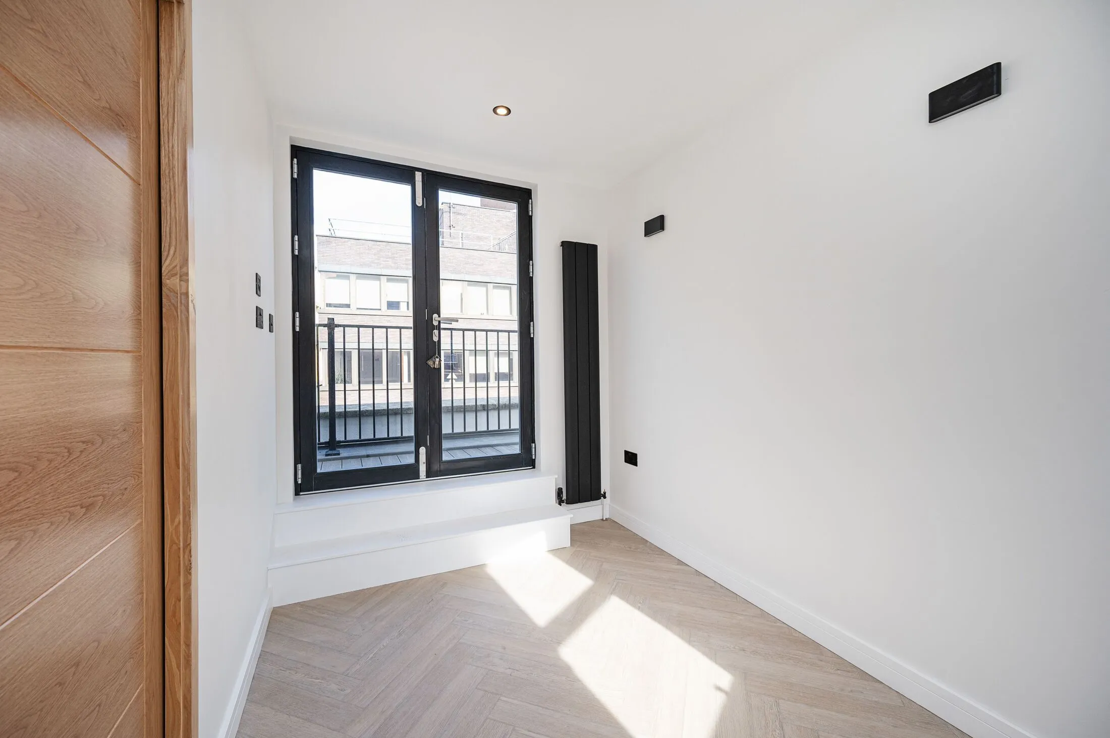 Flat Long Lane in City of London