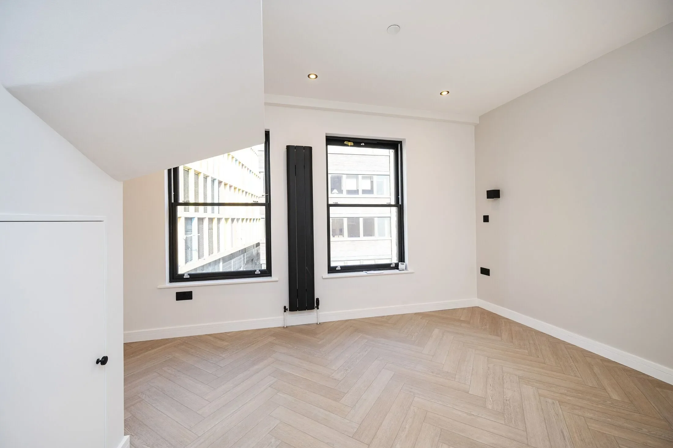 Flat Long Lane in City of London