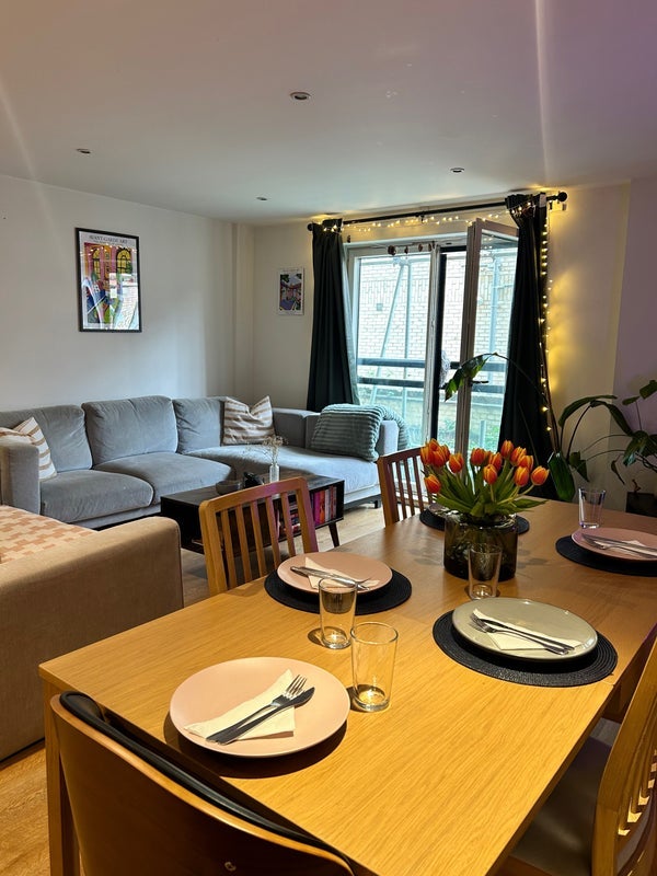 Room Tudor Road in Greater London