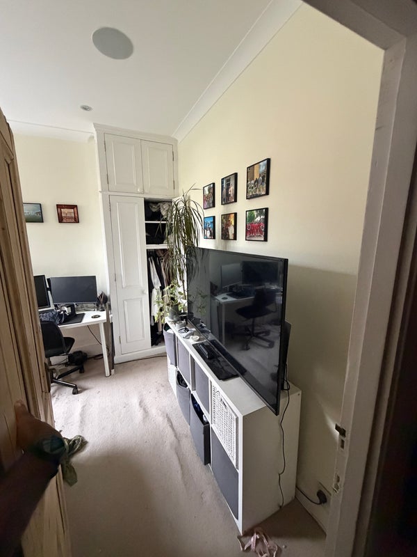 Room Mexfield Road in Greater London
