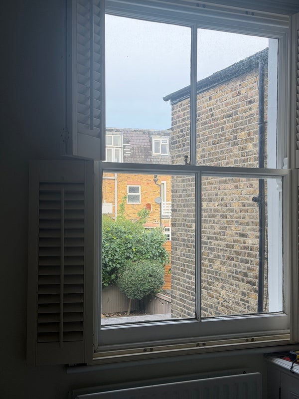 Room Mexfield Road in Greater London