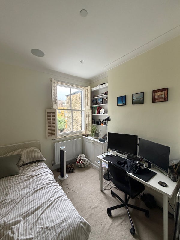 Room Mexfield Road in Greater London