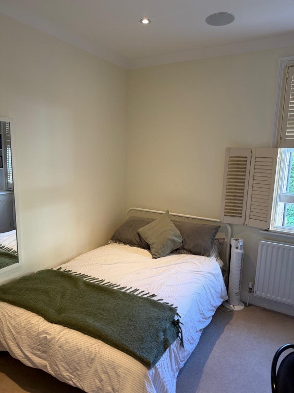 Room Mexfield Road in Greater London